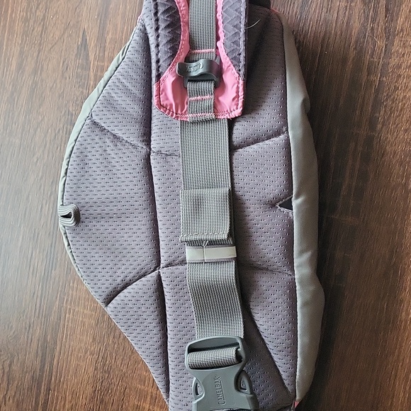 Camelbak Fannypack - Picture 7 of 11